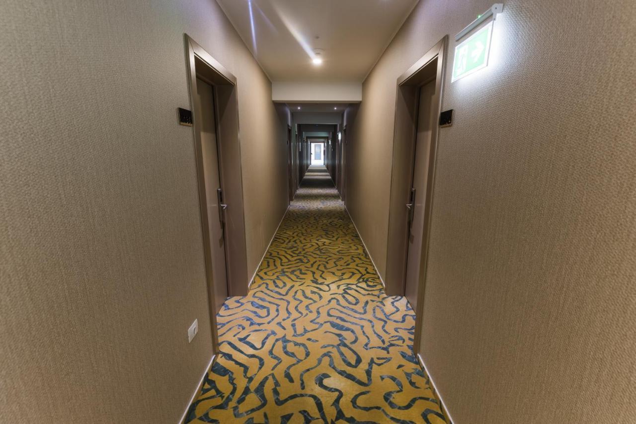 Nedei Hotel&Spa Transalpina Martinie المظهر الخارجي الصورة