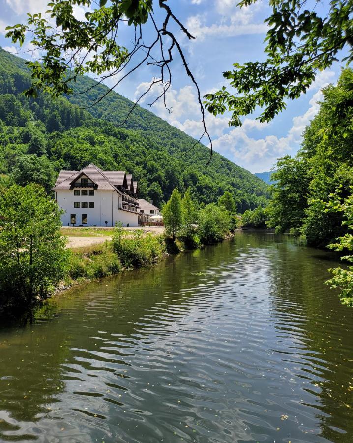 Nedei Hotel&Spa Transalpina Martinie المظهر الخارجي الصورة
