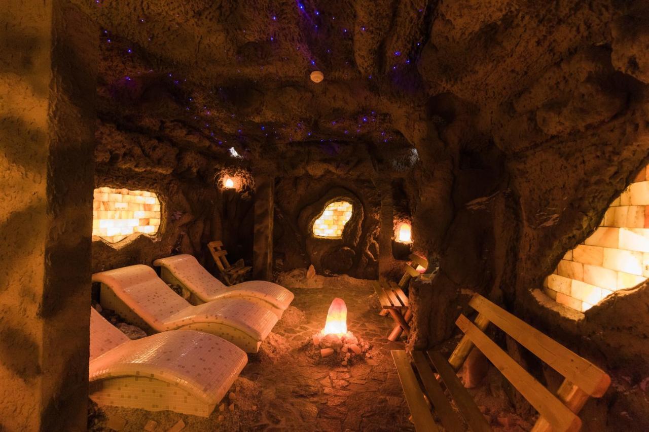 Nedei Hotel&Spa Transalpina Martinie المظهر الخارجي الصورة